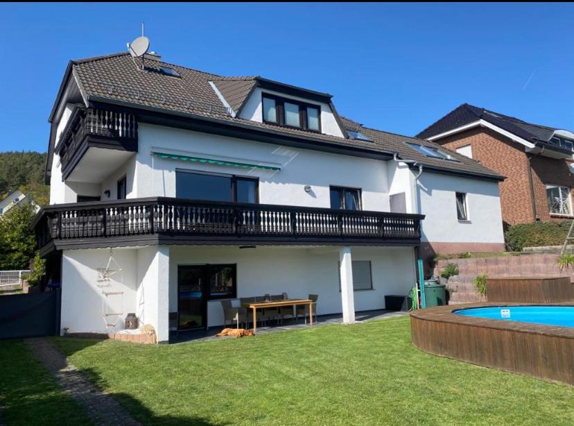 Ferienwohnung Am Tor Zum Thueringer Wald 2 플라우에 외부 사진